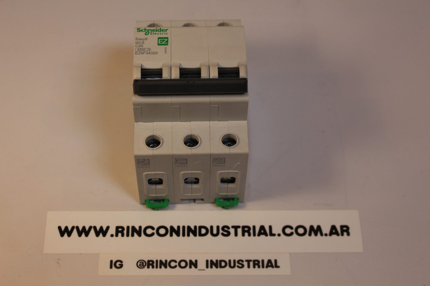 Interruptor Magnetotérmico Schneider Easy9 C20